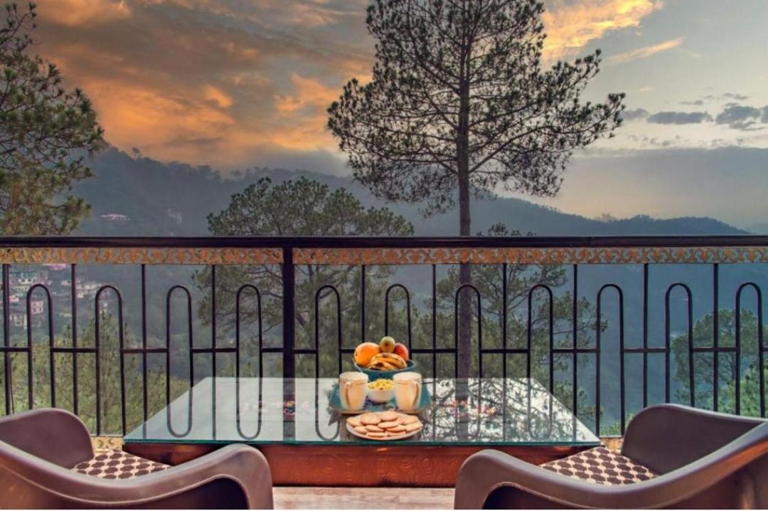 The Heritage Home Kasauli I Pine View Serviced Villa I Best Seller I Vacations I Family Events I Sky Bonfire I Kasauli By Exotic Stays Ngoại thất bức ảnh