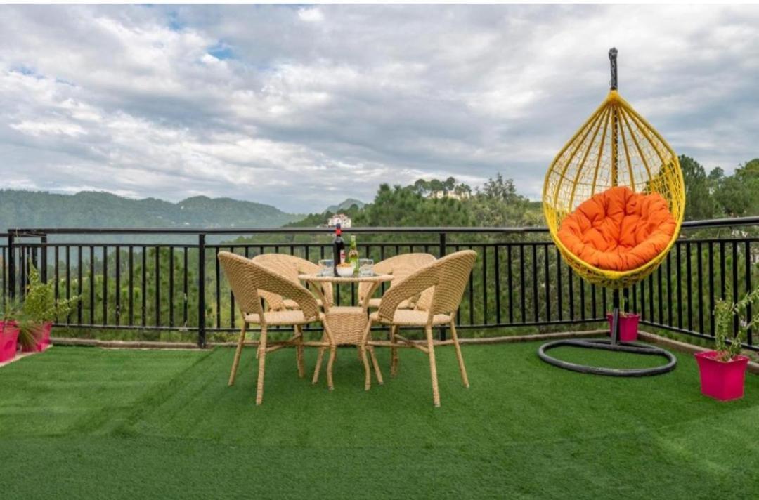 The Heritage Home Kasauli I Pine View Serviced Villa I Best Seller I Vacations I Family Events I Sky Bonfire I Kasauli By Exotic Stays Ngoại thất bức ảnh